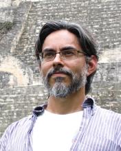 Gerardo Aldana headshot